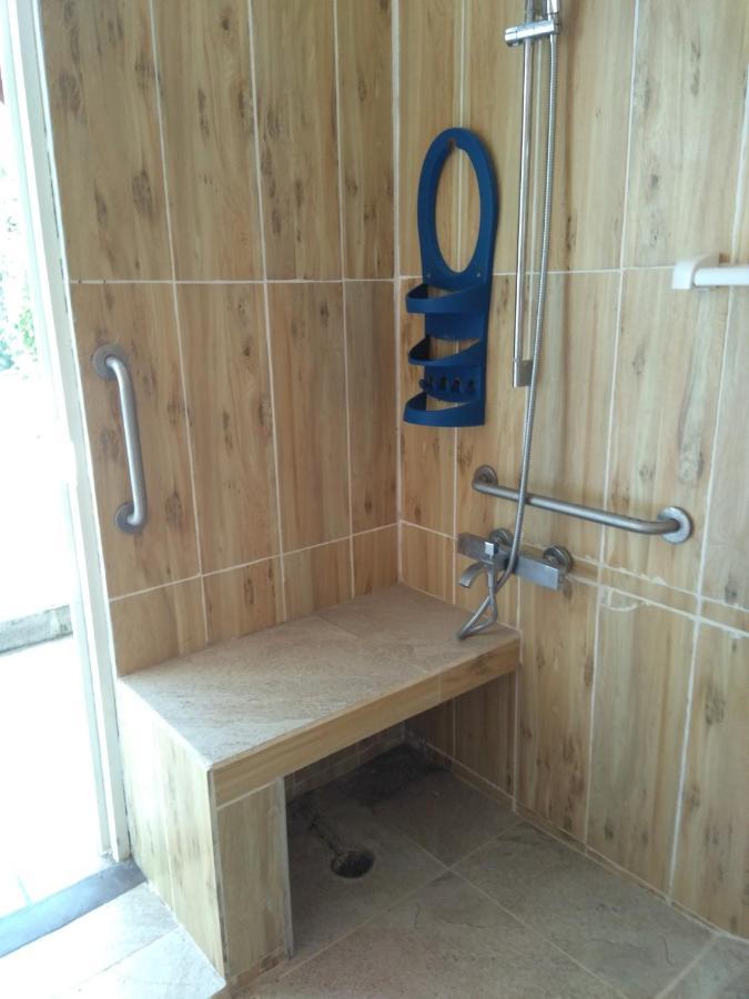 Cabina Caballo del Mar Parrita Esterno foto